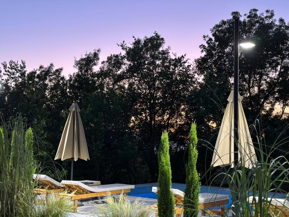 Hotel Restaurant Natyra E Qete Лежа Экстерьер фото